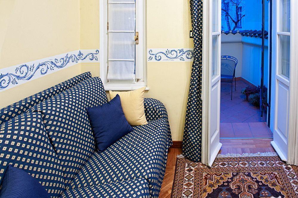 Residence Tynska Prague Exterior photo